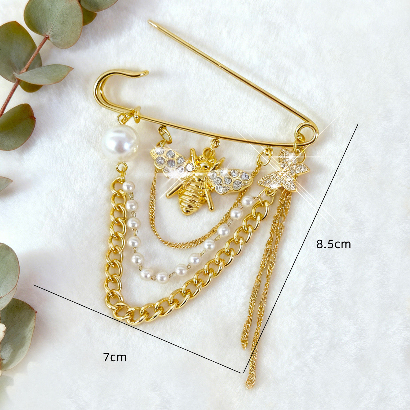 Queen Bee Pearl Chain safety pin