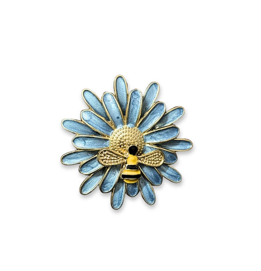 Honey daisy brooch