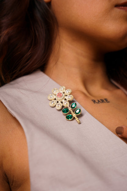 ivory daisy brooch