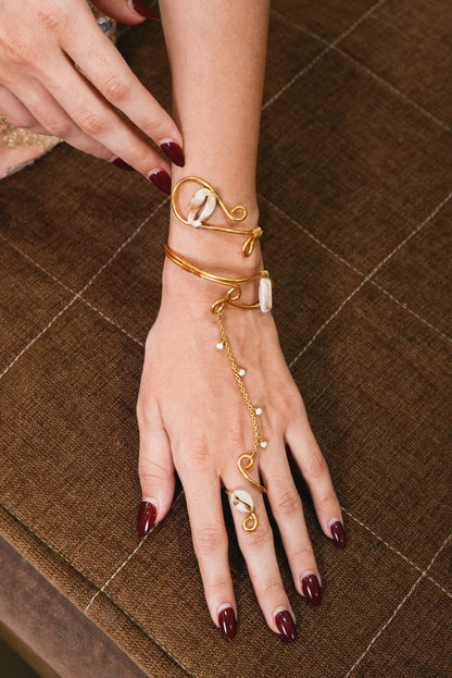 Kodi Pearl Wristcuff