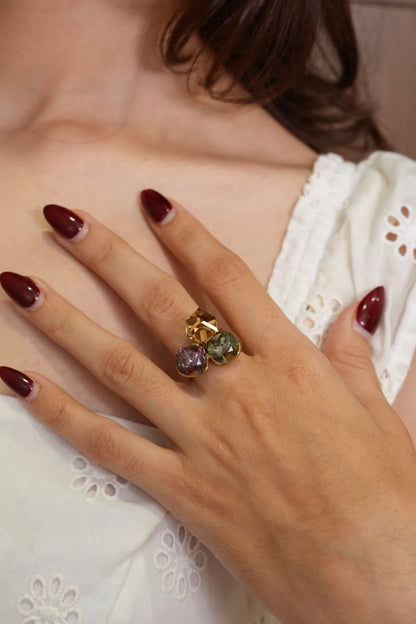 Tri-Colour stone ring gold