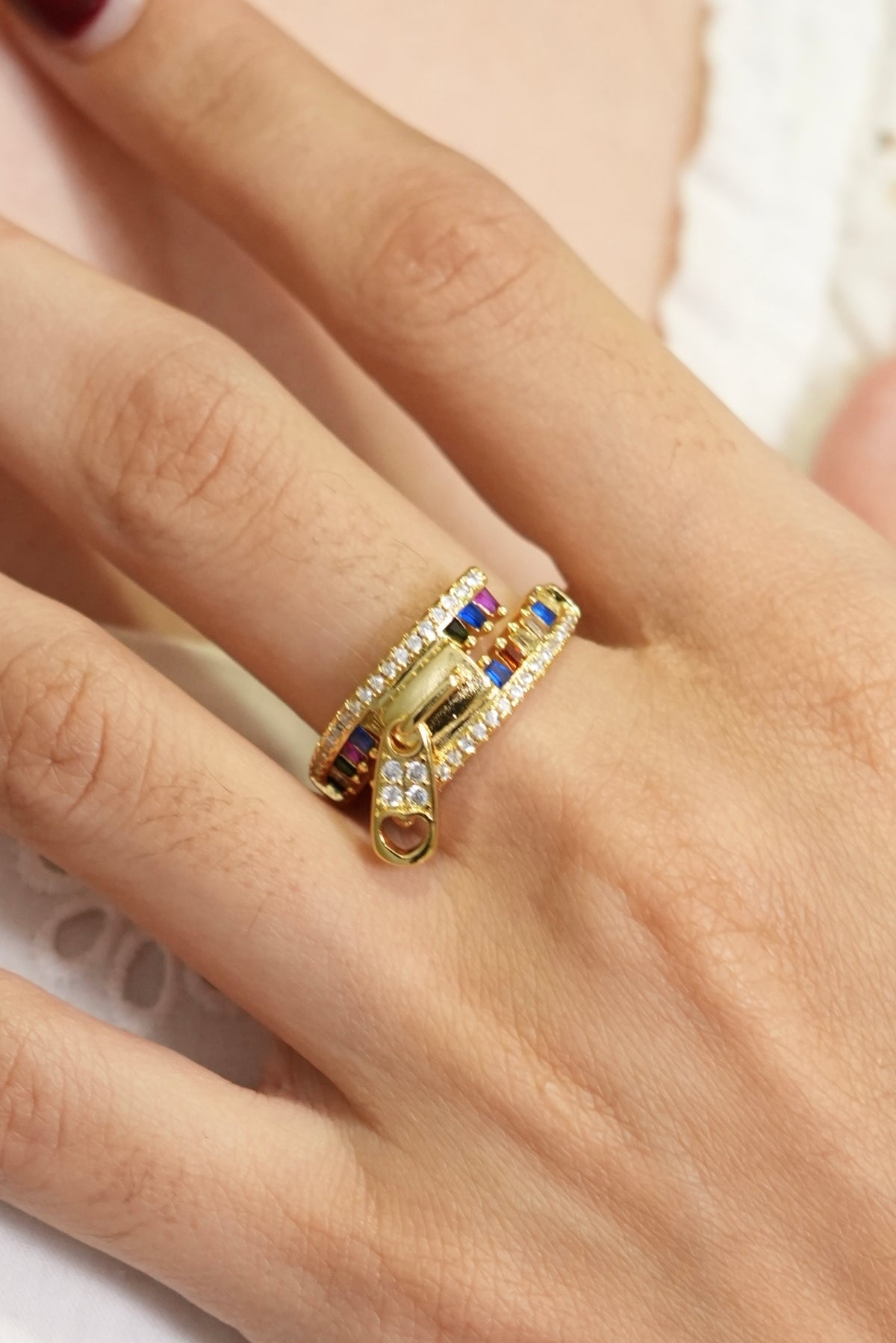 Zip ring