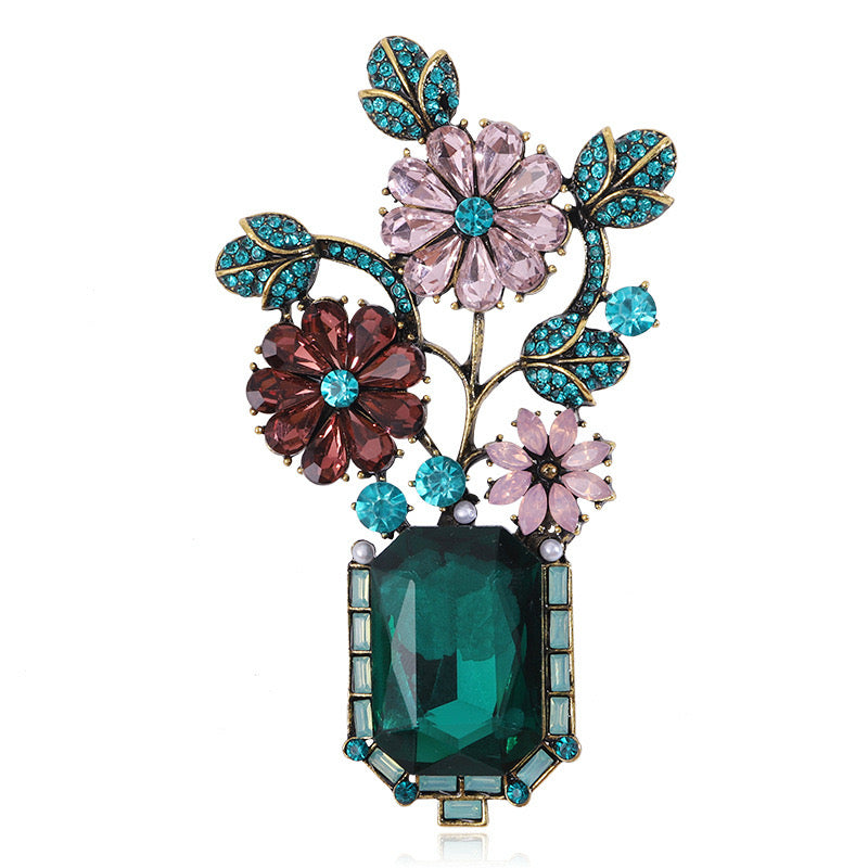 Majestic flower vase brooch