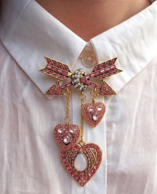 Cupid arrow heart pink